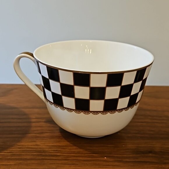 Checkered Tea Set, NWT - Picture 4 of 7